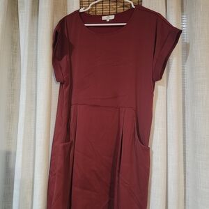Entro Burgundy Midi Dress